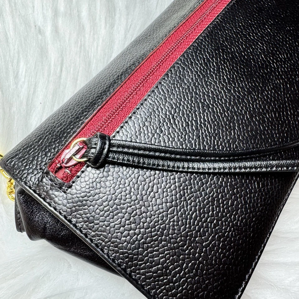 CHANEL caviarskin  chain Wallet mini BLACK leather  cross body vintage mini  bag - Image 4 of 4