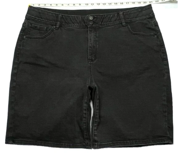 Шорты женские Lane Bryant (24) талия 46 дюймов внутренний шов 9 дюймов черные джинсовые эластичные Weekender - Изображение 3 из 4