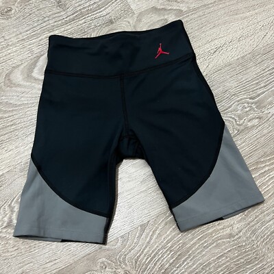 grey nike cycling shorts