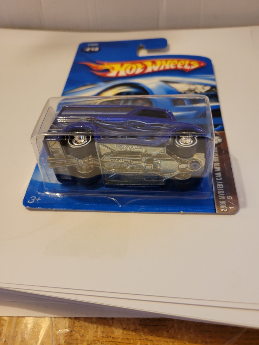 ミニカー HotWheels 2006MYSTERY CAR Dairy Delivery Hot Wheels HW 2006 Mystery Car DAIRY DELIVERY GOT MILK!! #1