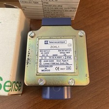 Schneider Electric SQDZCKL1 SQ D ZCKL1 Limit SW Body SNAP Double BR, Black