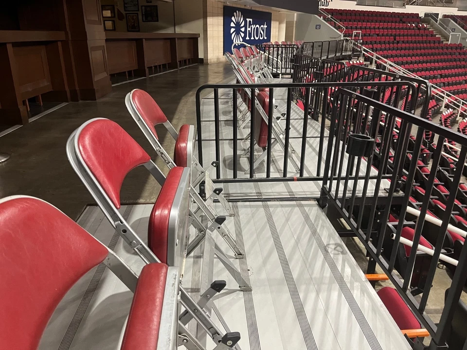 2 Tickets - Houston Rockets vs San Antonio Spurs - Jan. 20th - Sec. 122 Row: WC - Image 2 of 4