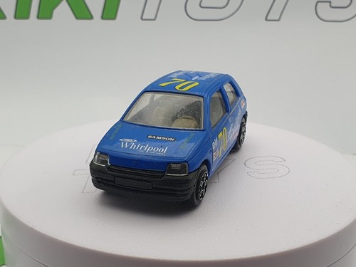 Bburago Renault Clio 1/43 kisautó autómentőn vásárlás a Játékshopban
