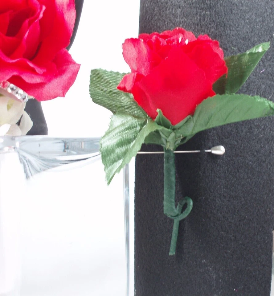 Ramillete de muñeca de graduación y boutonniere artificial rojo y blanco flor diamante Foto 3 de 4