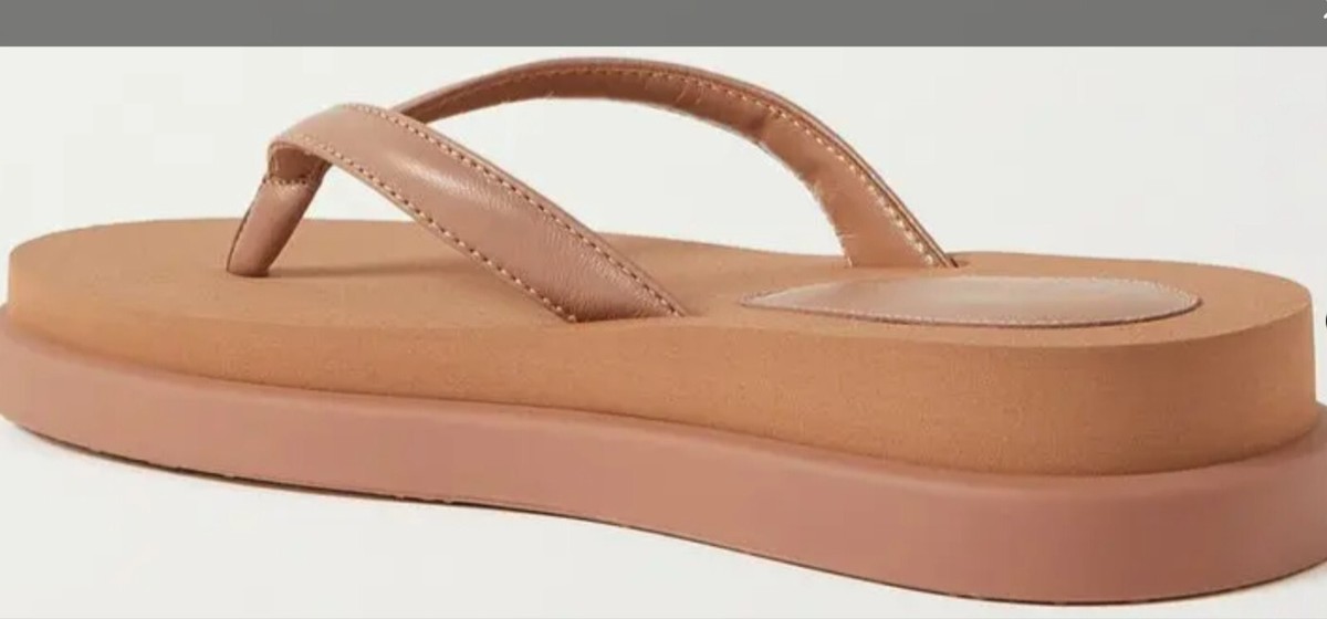 Gianvito Rossi☆Marlin50レザープラットフォームビーチサンダル GIANVITO ROSSI MARLIN 50 LEATHER PLATFORM FLIP FLOPS WOMEN