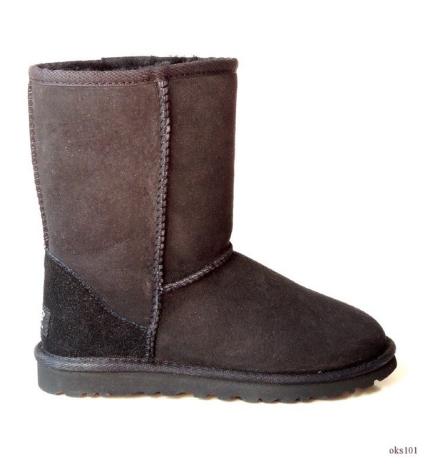 womens short black ugg boots