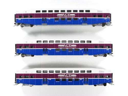 HO Scale ***ACE*** Bombardier Passenger Set #3306, 3208, 3215 ---- ATHEARN 25904 - Picture 2 of 5