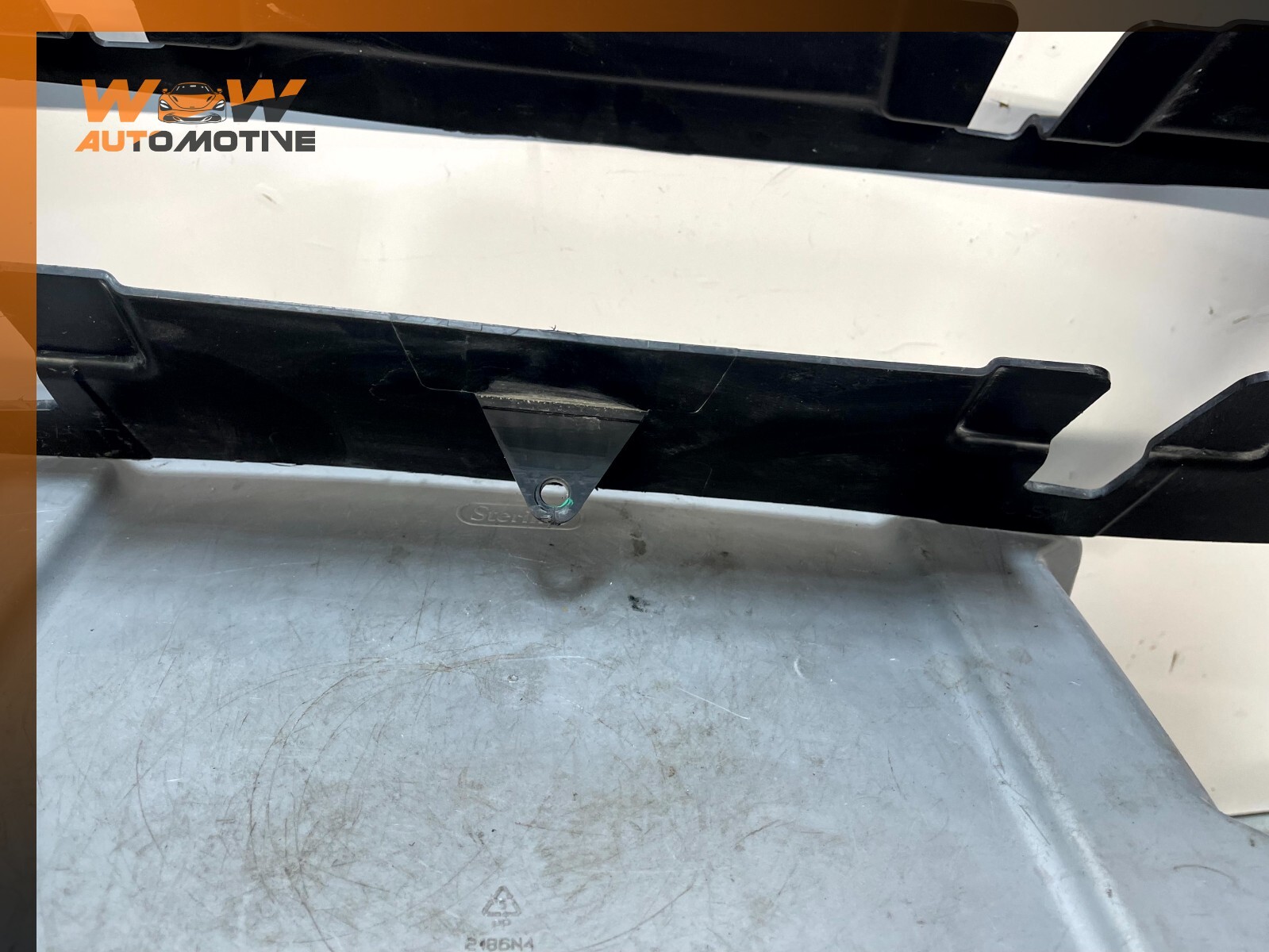 14-17 MASERATI GHIBLI FRONT RADIATOR AIR GUIDE DEFLECTOR INTAKE DUCT OEM