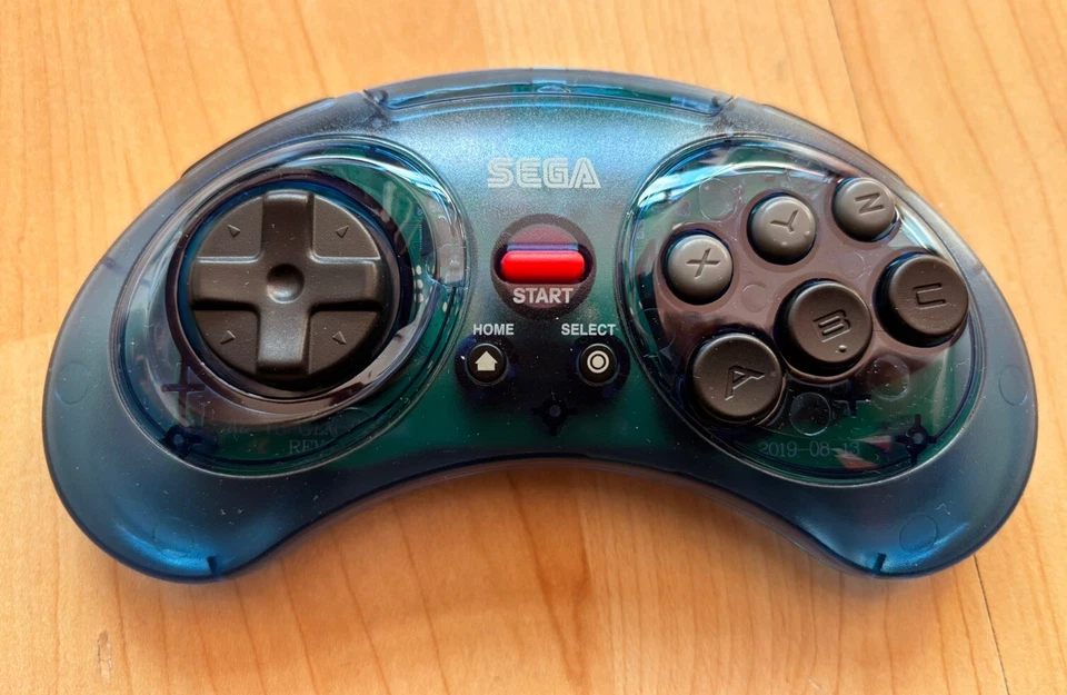 Official Sega Mega Drive 8 Button Wireless Controller - Retro Bit - MINT CON PAL - Image 3 of 4