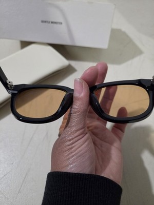Gentle Monster Lang Flatba Round Sunglasses Black Acetate Brown