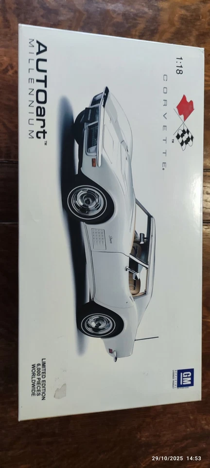Chevrolet Corvette C3 Stingray 1970 Autoart scala 1/18 - Immagine 2 di 4