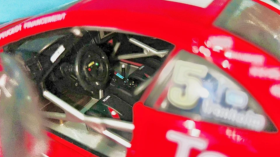 Peugeot 307 WRC 1:18 Maisto - Immagine 3 di 4