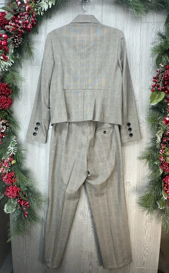 Jaqueta Rafaella Suit Blazer 12 e Calça 8P Conjunto 2 Peças Marrom Preto Listra Rosa - Imagem 2 de 4