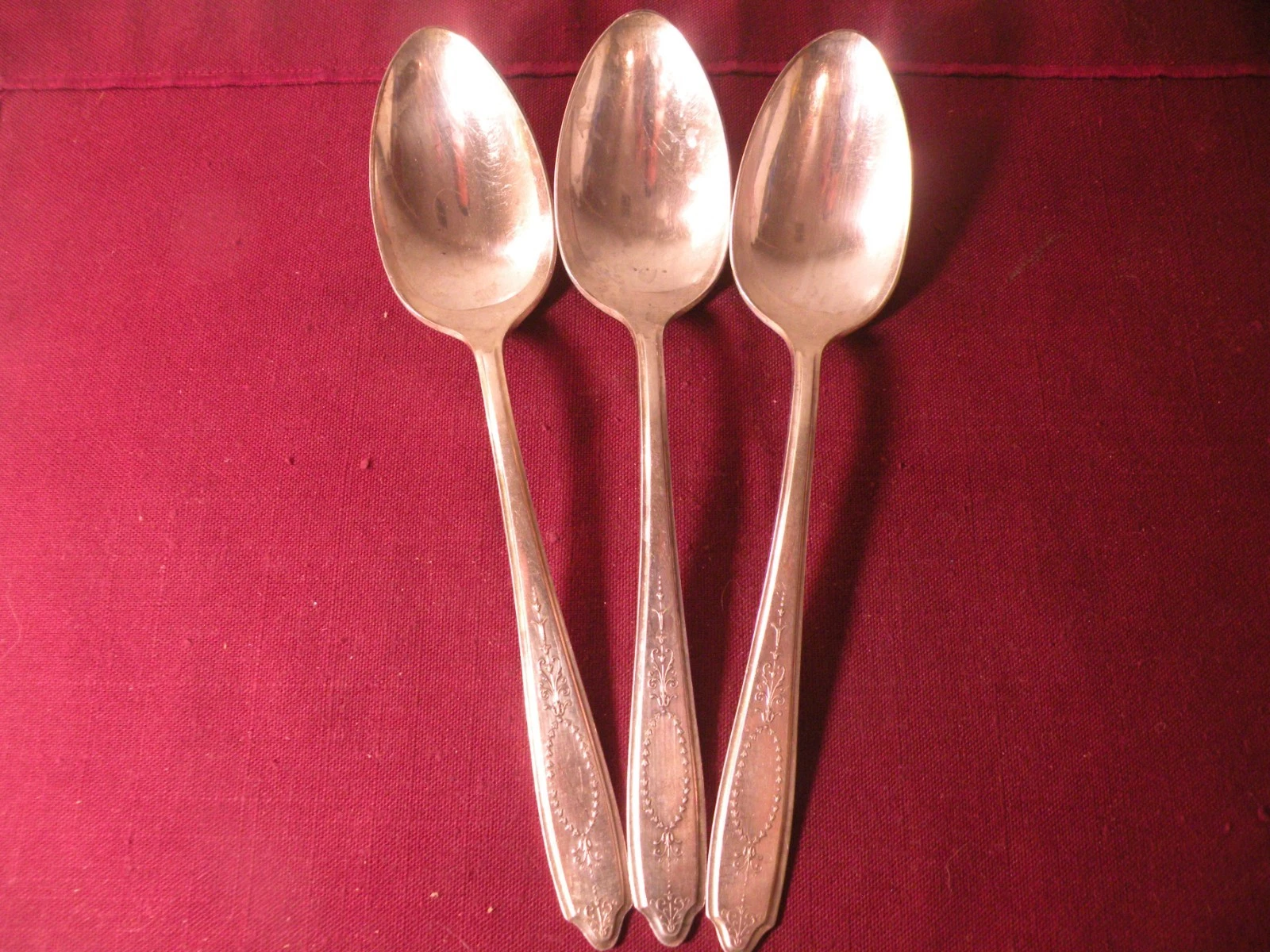 Set Of 3 Roger Bros International Silverplate EMPIRE 1921 Serving Spoons 8 1/4"