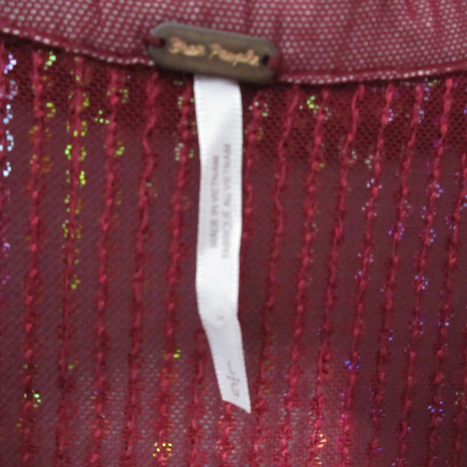 Top Free People Grande Rojo Oscuro Ruibarbo Lentejuelas Shirtee Transparente Declaración Ruche Foto 4 de 4