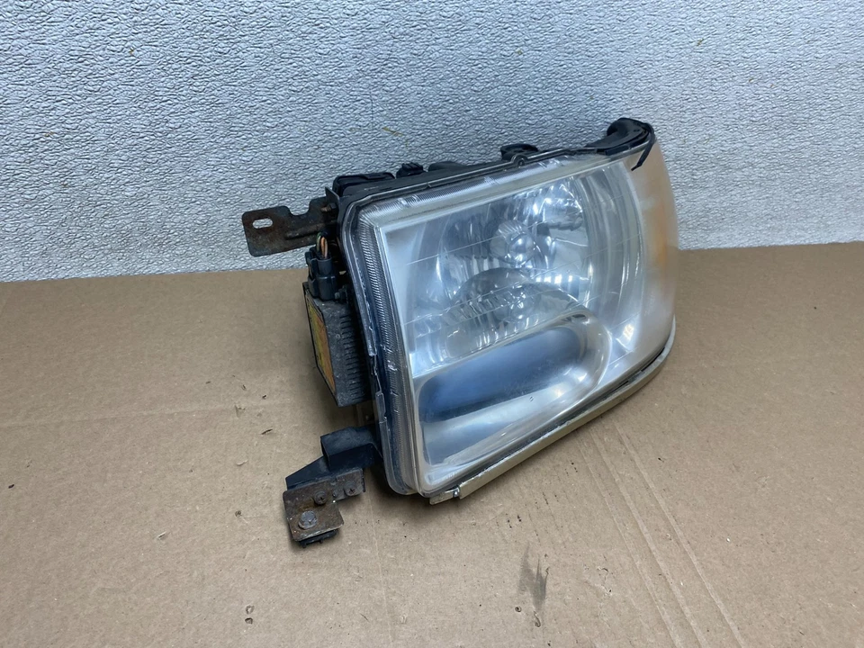 Faro lateral izquierdo izquierdo conductor Infiniti QX4 2001-2003 HID OEM T8148 DW Foto 3 de 4