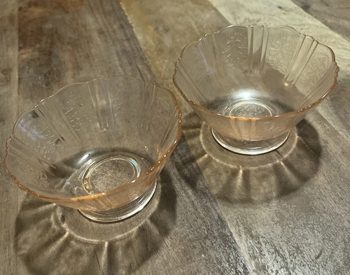 2 AMERICAN SWEETHEART PINK BOWLS 4.25” Diameter  2.5” Tall ---MacBETH-EVANS