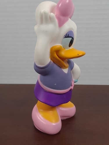 Just Play Disney Junior 5" PVC Daisy Duck - Picture 5 of 8