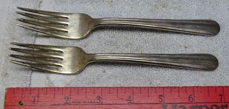 TWO (2) - Vintage - DINNER FORKS - INTERNATIONAL X12 Triple Plate