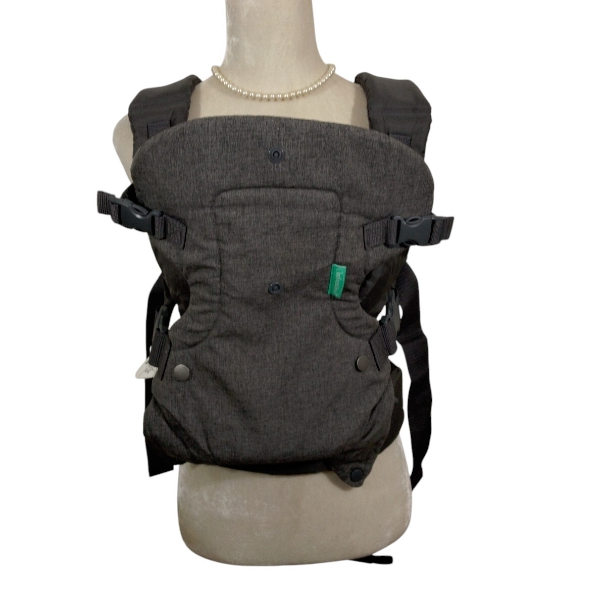 Infantino Baby Carrier Gray  8-32lb Excellent Condition-image