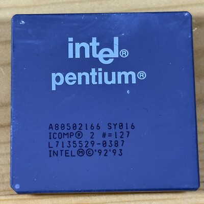 Vintage Intel Pentium A80502166 CPU SY016 /VSS ICOMP 166  166MHZ Ceramic GOLD