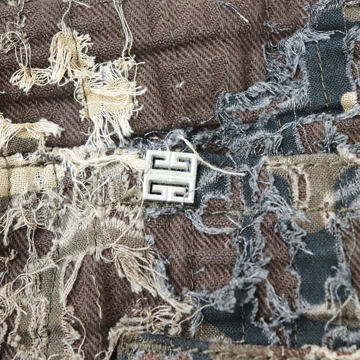 GIVENCHY Destroy Jeans Logo patch Camouflage SLIM… - image 7