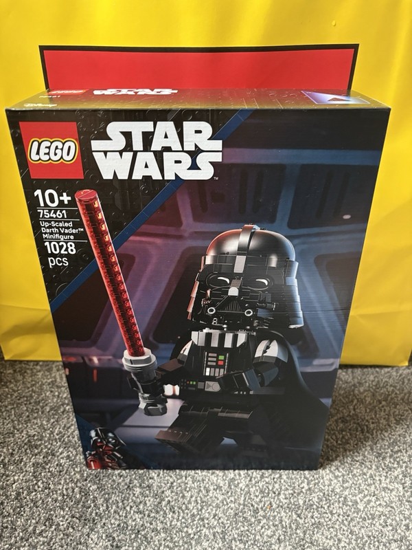Lego Star Wars Up-Scaled Darth Vader Minifigure #75461