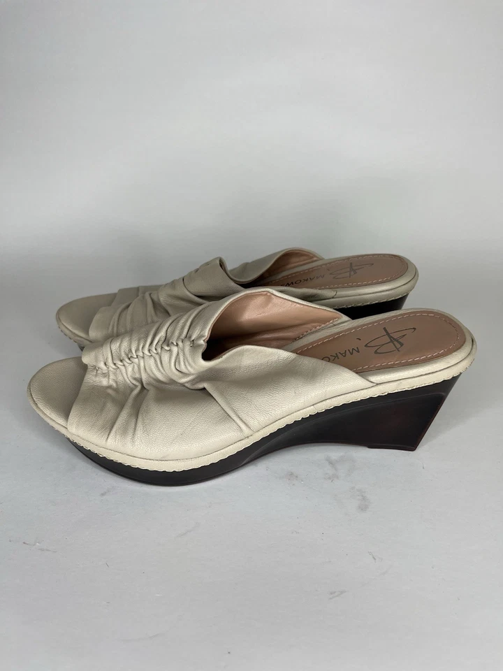 B Makowsky Zapatos Serenos Sandalias Deslizables Tacones de Cuña Mujeres Talla 6.5B Cuero Marfil Foto 4 de 4