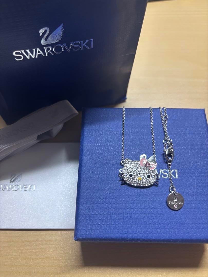 Unused Swarovski Hello kitty Kawaii face Necklace Sanrio official