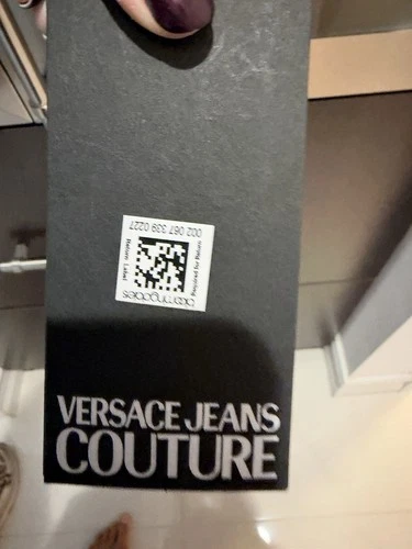Men’s Versace Jeans Couture Baroque Print Hoodie Medium image 3