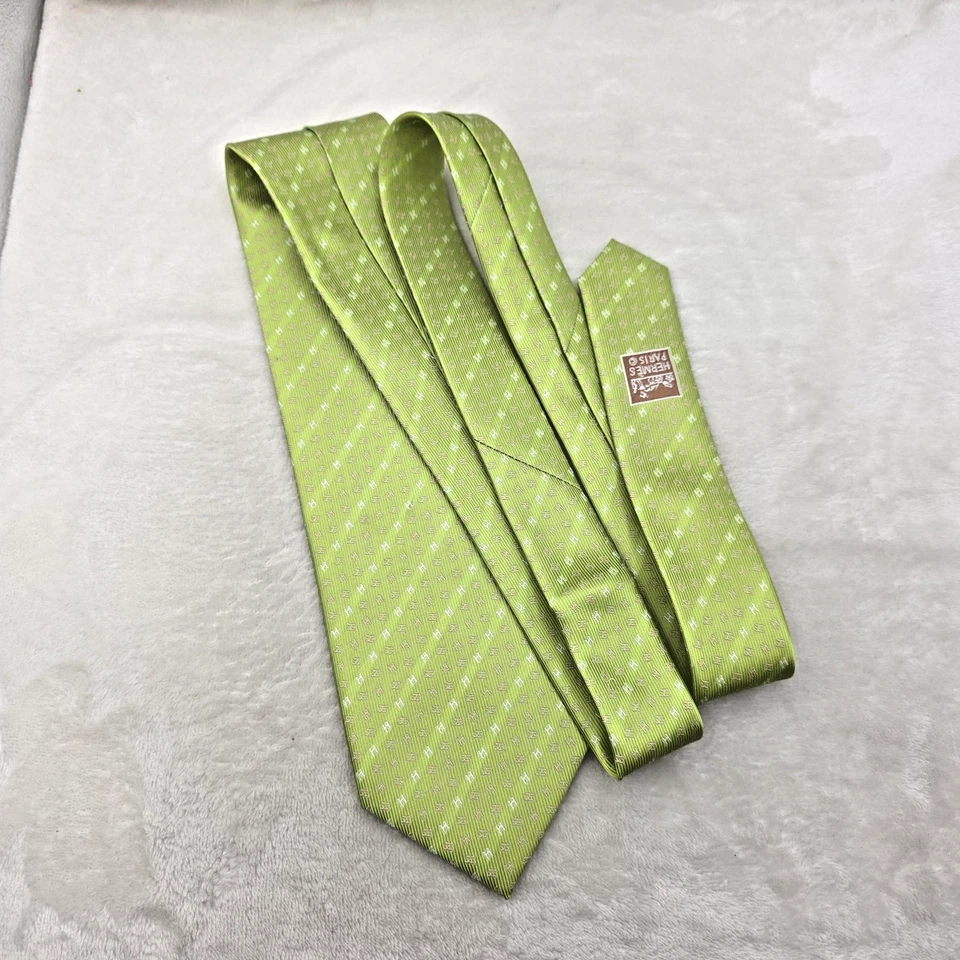 Corbata de seda Hermes Paris para hombre verde H monograma jacquard 100 % seda hecha en Francia Foto 3 de 4