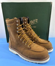NIB 10.5 EE MENS DANNER 14302 CEDAR RIVER WATERPROOF MOC TOE 8" BOOTS BROWN