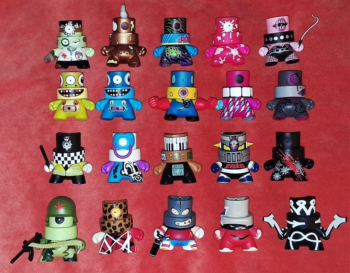 Kid Robot Fatcap Series 2 set. Doesnt include the 2 special 