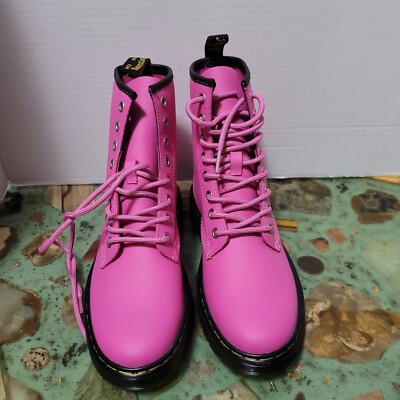 NEW Dr. Martens Pink Leather ZAVALA 8 Hole Boots Size 7 Air Wair