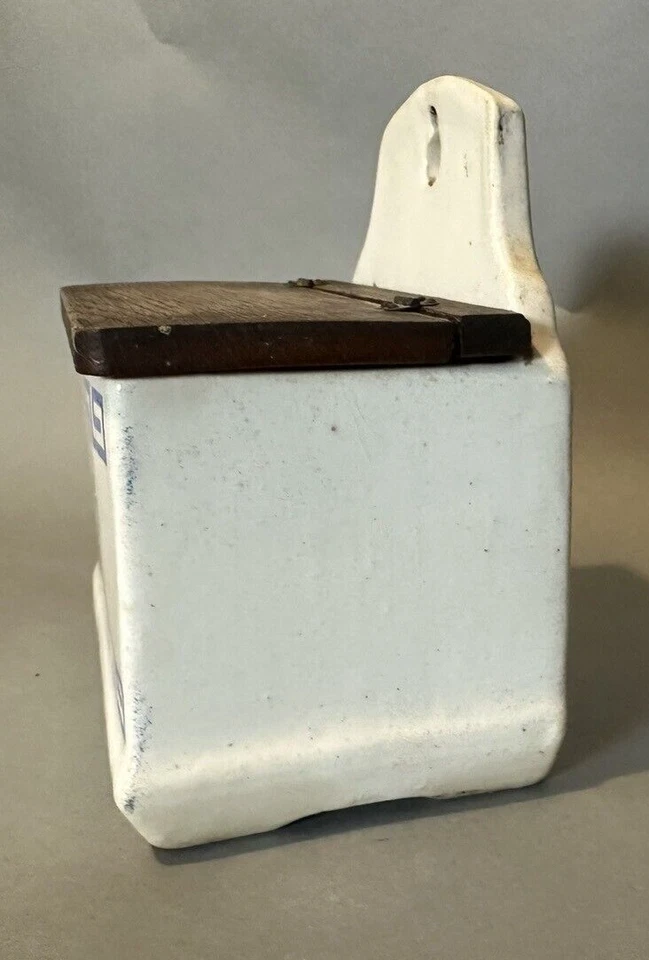 Примитивный антикварный деревенский кухонный фарфоровый настенный контейнер для соли - Изображение 4 из 4