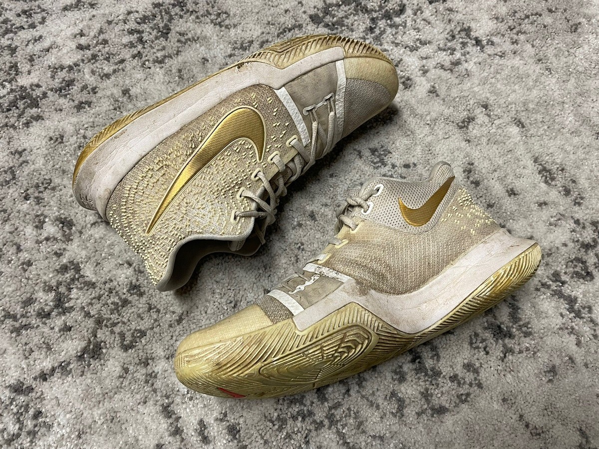 Nike Kyrie 3 “Finals” White/Metallic Gold 852395-902 Men's
