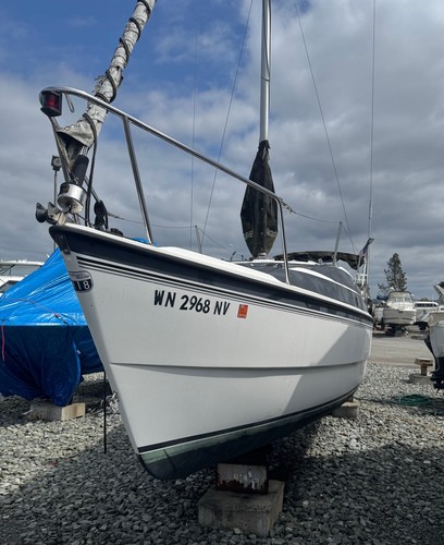 2006 MacGregor 26' Sailboat - Washington