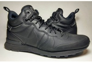 nike internationalist utility black