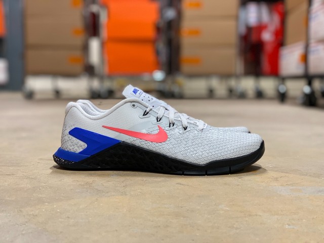 nike metcon 4 size 12