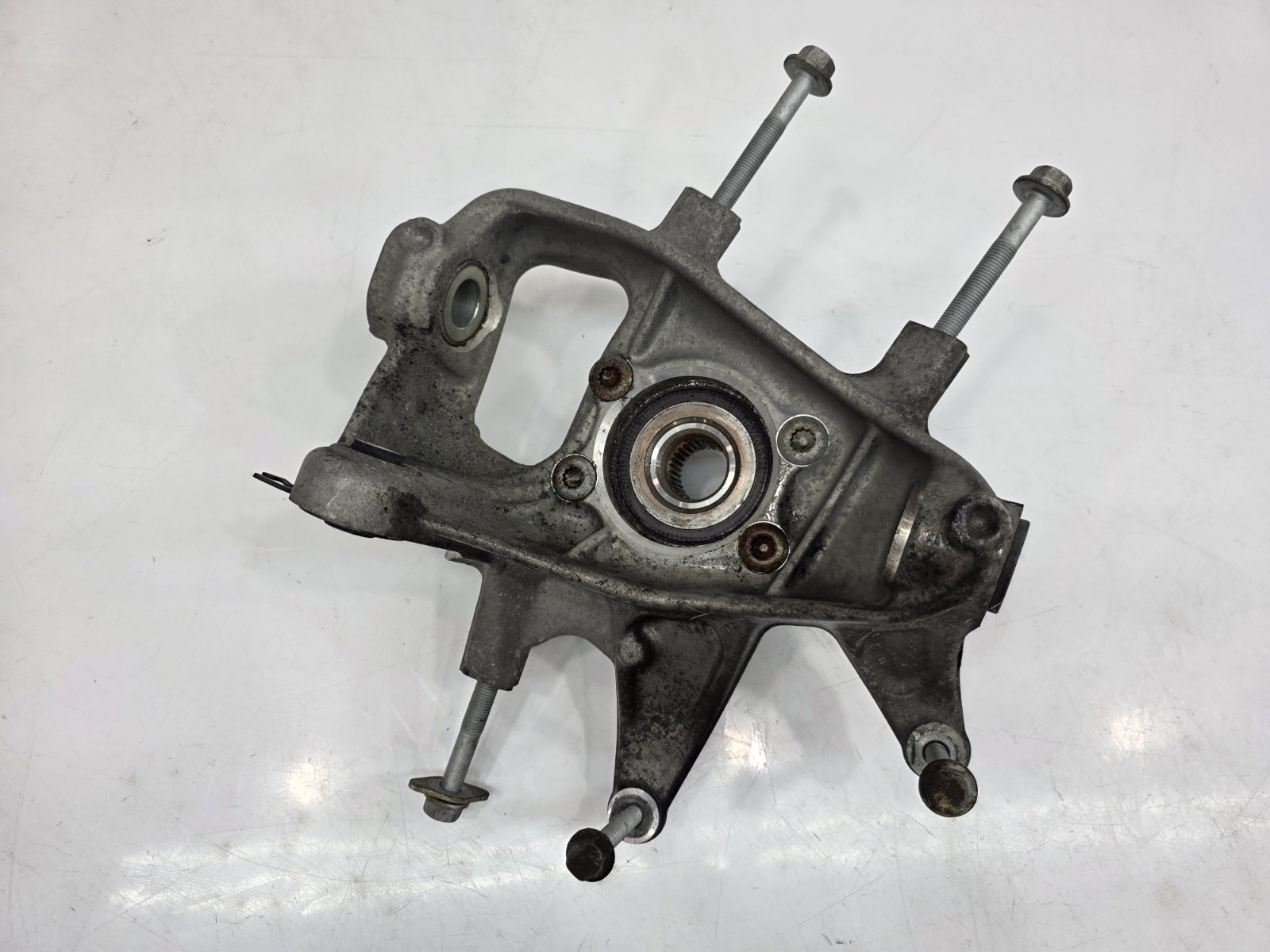 LAMBORGHINI AVENTADOR LP740 LP770 SVJ REAR RIGHT SPINDLE KNUCKLE HUB 470505434H