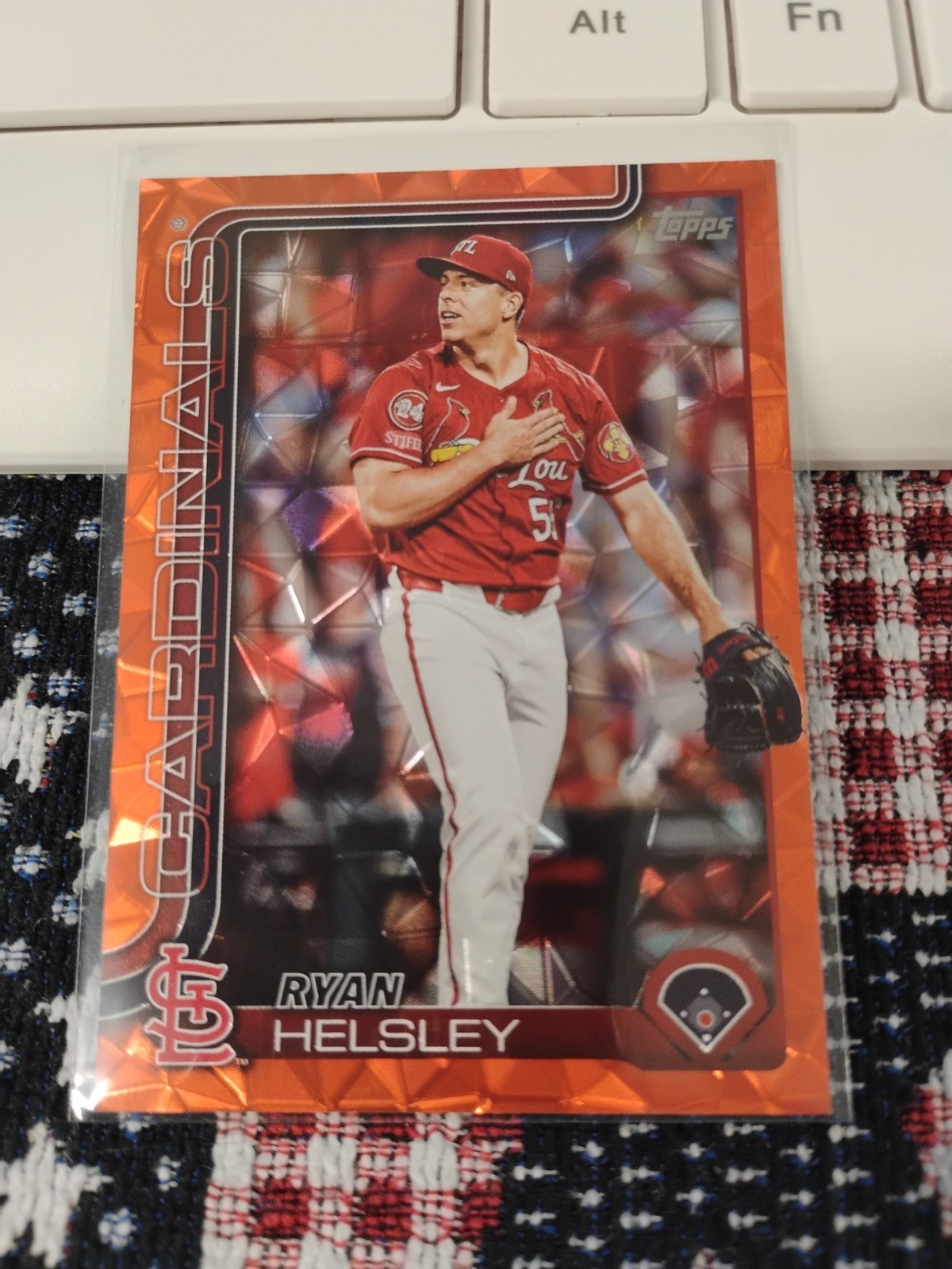 2025 TOPPS SERIES 1 RYAN HELSLEY ORANGE DIAMANTE #241 CARDINALS 13/25  #B342