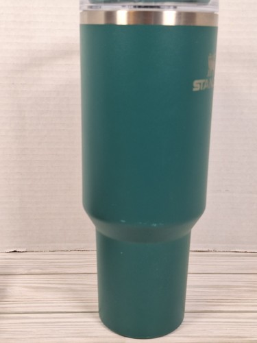 Stanley Dick's Exclusive 40oz Quencher - "Pine" - Picture 3 of 5
