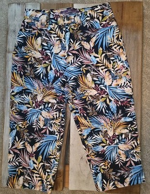 Gloria Vanderbilt Size 4P Petite Capri Pants Amanda Blue Multi Tropical Print