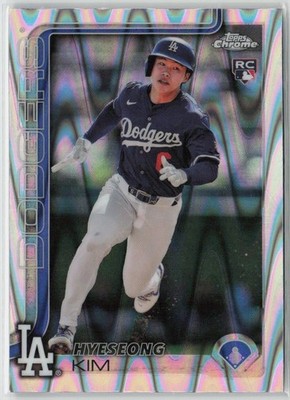 2025 Topps Chrome Hyeseong Kim RC #152 Los Angeles Dodgers Ray Wave Refractor