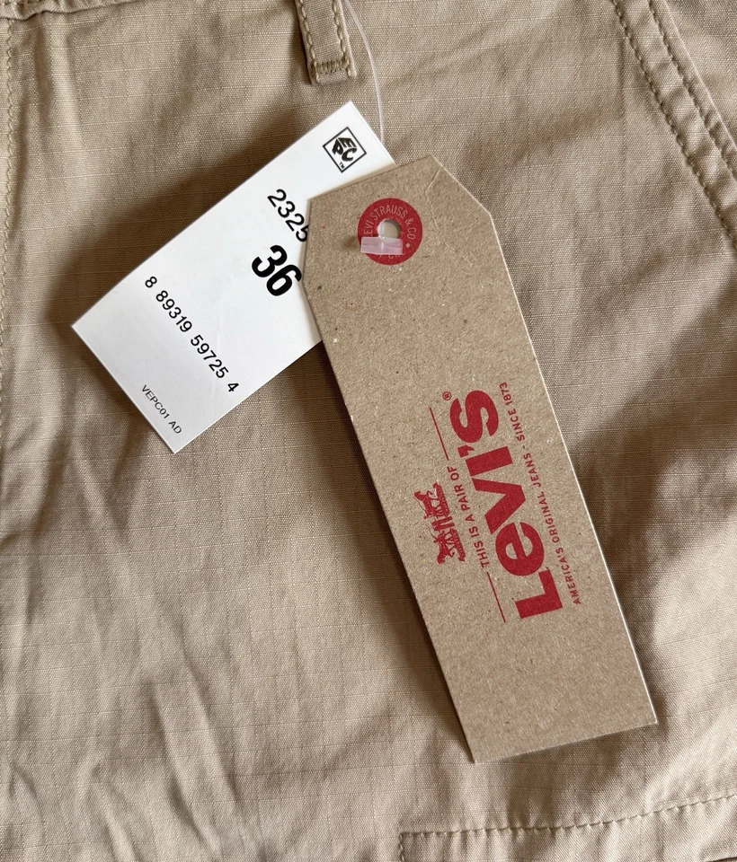 Levi's Men's Carrier Cargo Shorts Size 36w Beige - Image 4 of 4