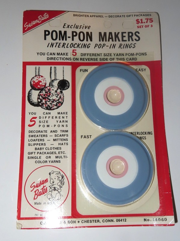 Vintage Susan Bates Exclusive Pom-Pon Makers Interlocking Pop-In Ring 14060