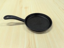 Mini 5 Inch Cast Iron Skillet Small Egg Cookie Pancake Griddle Frying Pan