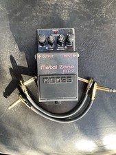 Boss Metal Zone Guitar Distortion MT-2 w/2 Donner gold plated patch cables