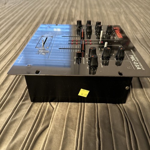 Vestax PMC-03a DJ Mixer 2 Channels Turntable Phono Preamplifier, Silver Chrome - Picture 6 of 13