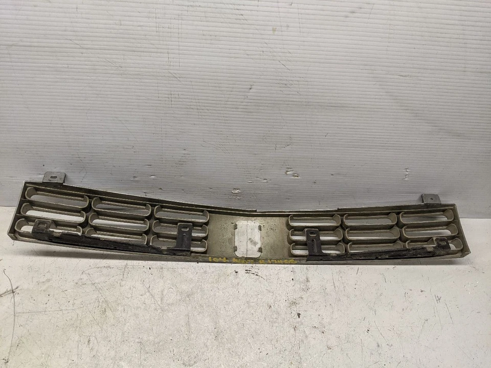 Grille Supreme Fits 92-97 CUTLASS 17408 - Изображение 4 из 4